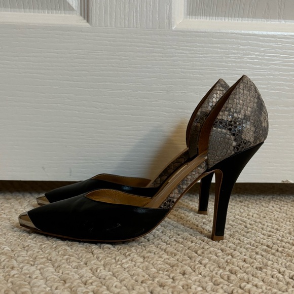 DOLCE VITA Black and Snakeskin Print Heels with Silver Pointed Toes - Picture 6 of 8